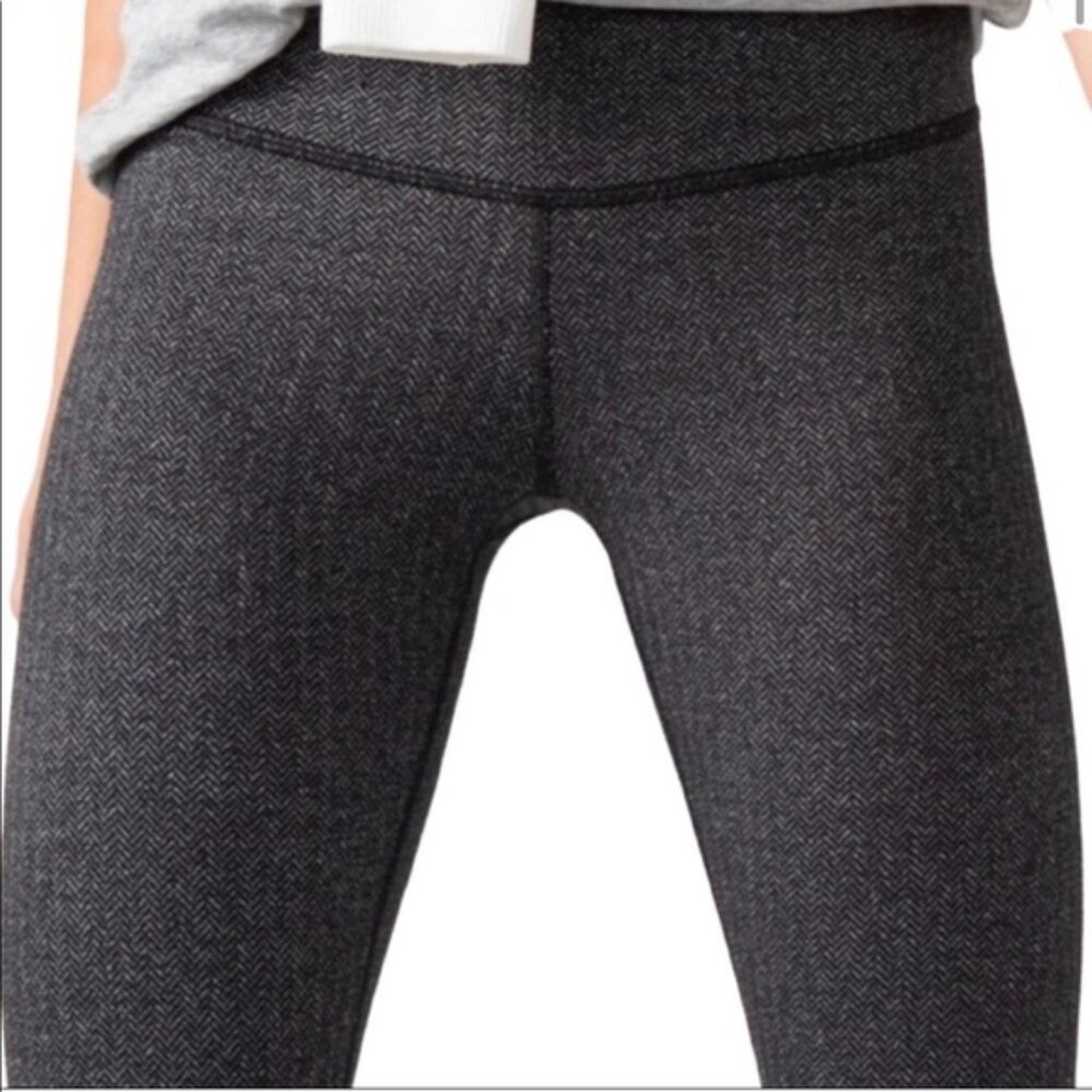 Lululemon Wunder Under Crop / Tight in Herringbone